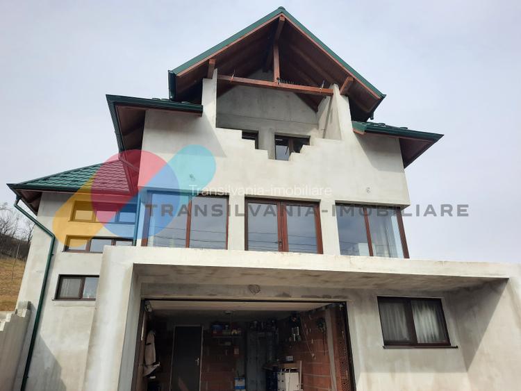 Casă, 1553 mp teren, zona linistita, sat Cara - 7