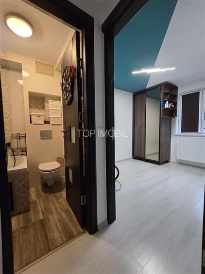 Etaj 1 - Podu Ros Aleea Decebal, 3 camere cu geam la baie, liber - 9