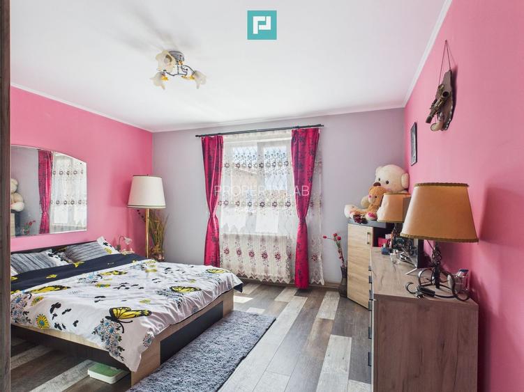 Casă spațioasă cu grădină în Topolovățu Mare - 23