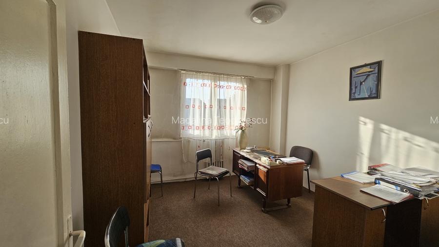 Apartament 2 cam de vânzare, ultra-central, Piața Victoriei 7, direct proprietar - 4