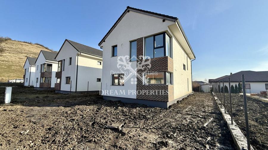 COMISION 0%! Casă individuală, 5 camere, 3 bai, teren 474 mp, Chinteni - 15