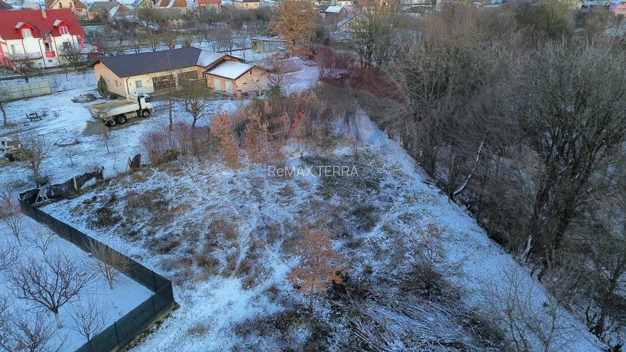 Teren 1,200mp si 400m2 cota drum Satu Nou de Jos / Strada Principala - 2