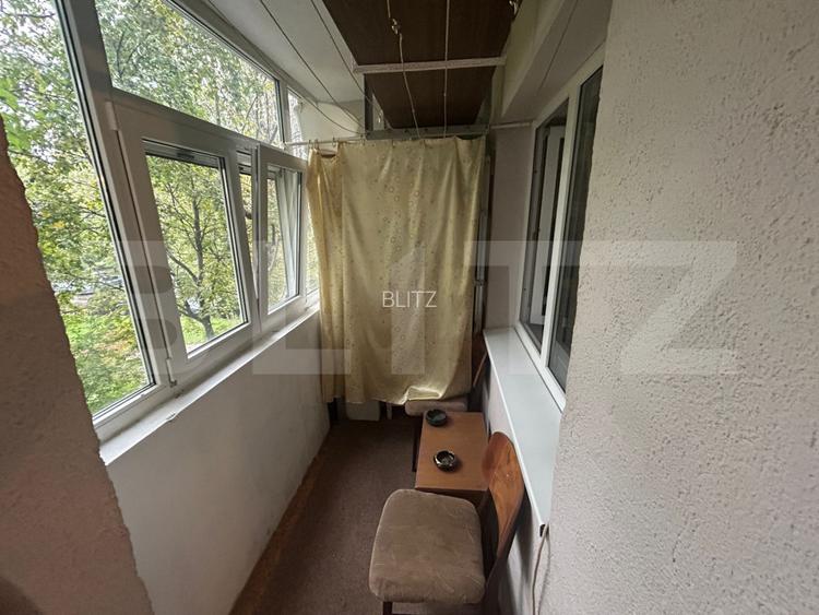Apartament cu 4 camere, 70 mp, zona Podu Ros - 11