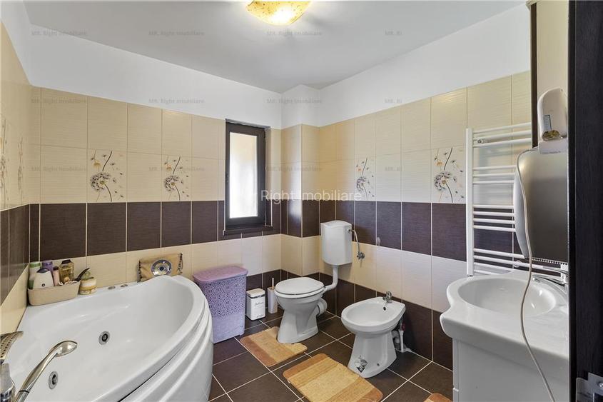 Casa/ Vila superba cu 5 camere si 922 mp teren Harman Brasov - 10