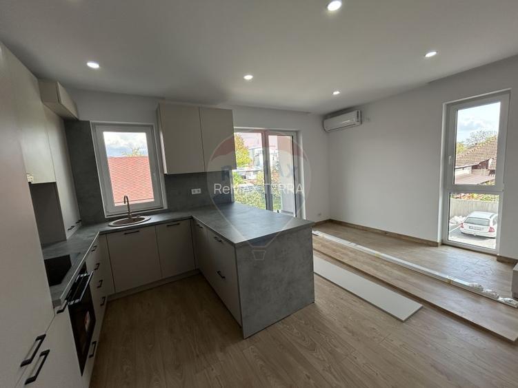 Apartament cu 2 camere MOBILAT UTILAT de vânzare în zona CENTRU VECHI - 6