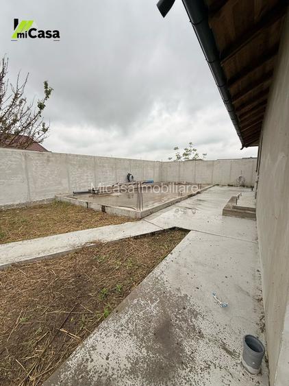 Casă cu 6 camere, în Șendreni - 33