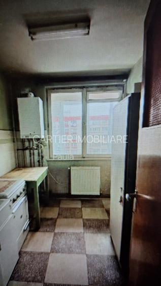 Vand apartament 3 camere Centrul Civic - 2