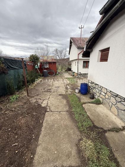 Casă corp C1 84mp + casă corp C2 51mp+garaj+ grădină și teren 889mp - 32