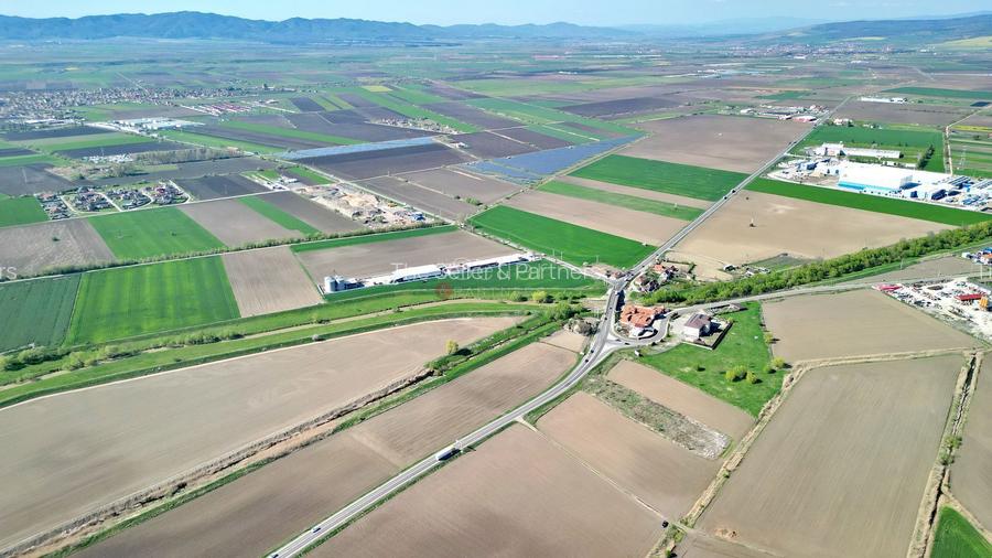 Teren Intravilan Rezidential - Turistic - 22