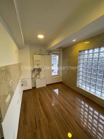 Discount mare, 2 camere lux, gata de mutare, comision 0 - 14