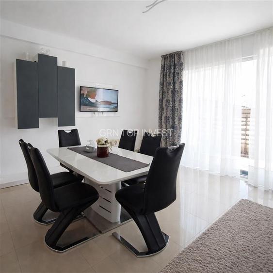 Casa moderna 3 camere 2 bai curte si parcare zona Triajului - 2