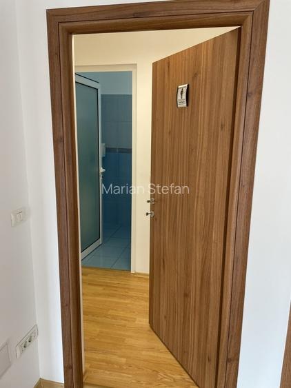 CORAL CENTER PITESTI- Inchiriere spatiu birouri, central, modern, 296 mp, etaj 2 - 9