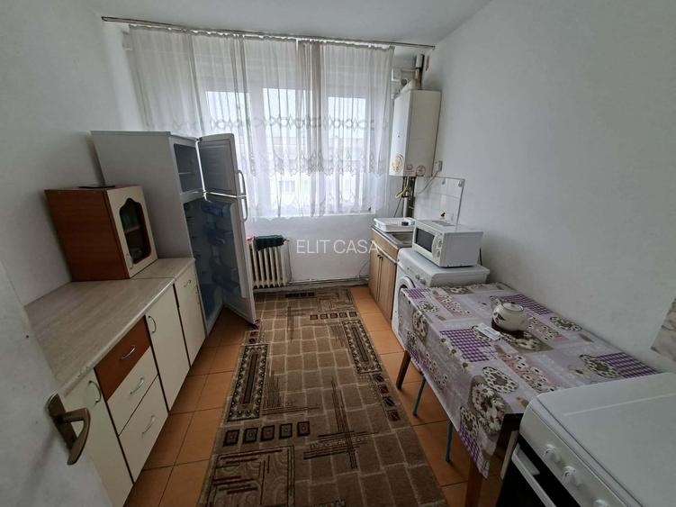 Apartament 3 camere, decomandat, zona Alexandru cel Bun - 6