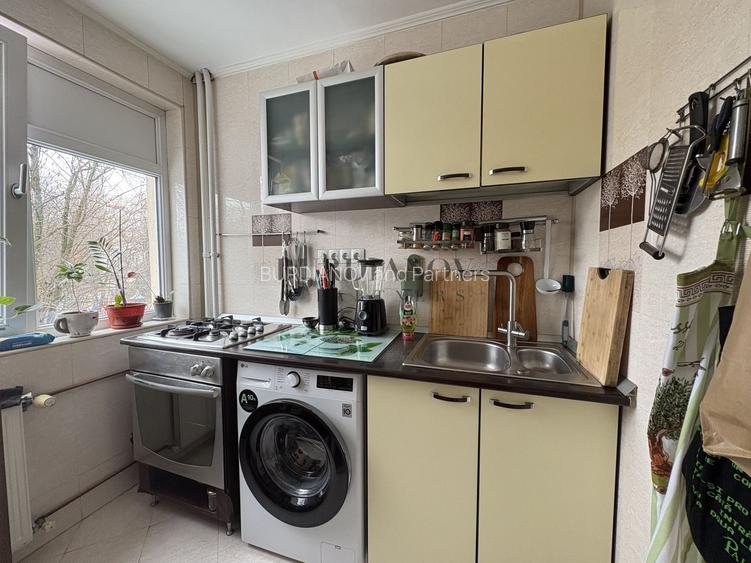 Garsonieră de vânzare -  Metrou Apărătorii Patriei - etaj 3/9 - 1966 - 6