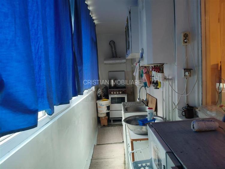 LIBER! 2 camere confort 1 decomandat, etaj 2, cu imbunatatiri, Radu Negru - 6