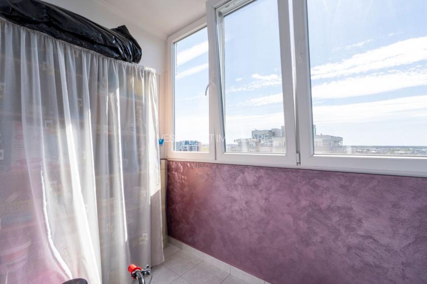 Apartament 3 camere, 2 bai, Nufarul , etaj intermediar - 9