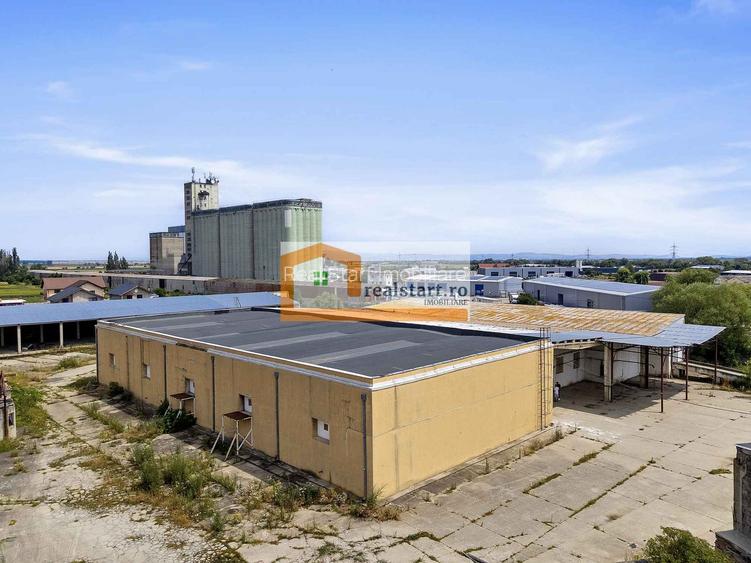 Codlea, Depozite si teren 1,7Ha, 5600mp cladiri, D 155ml la DJ112A, acces E60 - 14