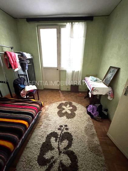 Apartament 2 camere, semidecomandat, etaj 1, Micro 19 - 4