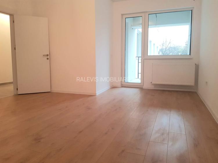 Vanzare apartament unicat, 2 camere, 2 bai, centrala proprie, sector 4 Hornbach - 2