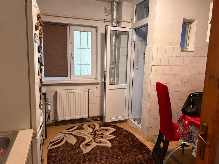 3 decomandate GEORGE ENESCU(Sc.12-Decebal)/etaj 1/centrala/ - 2