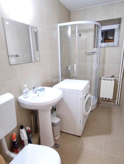 Garsoniera langa mall vitan plan secund - balcon deschis DB2028 - 2