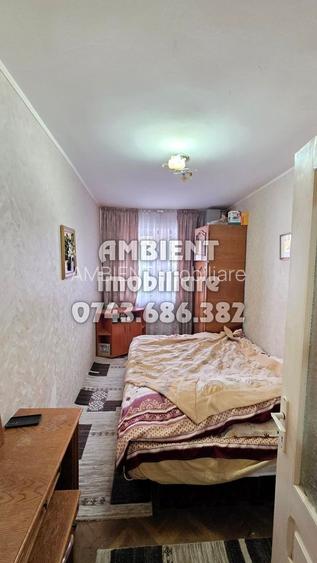 DE VÂNZARE - Apartament cu 3 camere, etaj 2, VASLUI zona NORD; - 5
