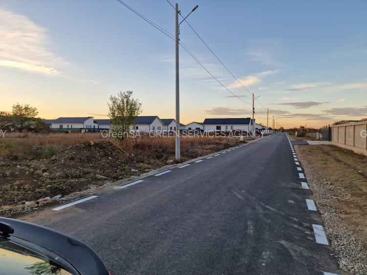 Ciutaci - Salciei, 800 mp, deschidere 40 m, drum 11 m, langa vile in constructie - 18