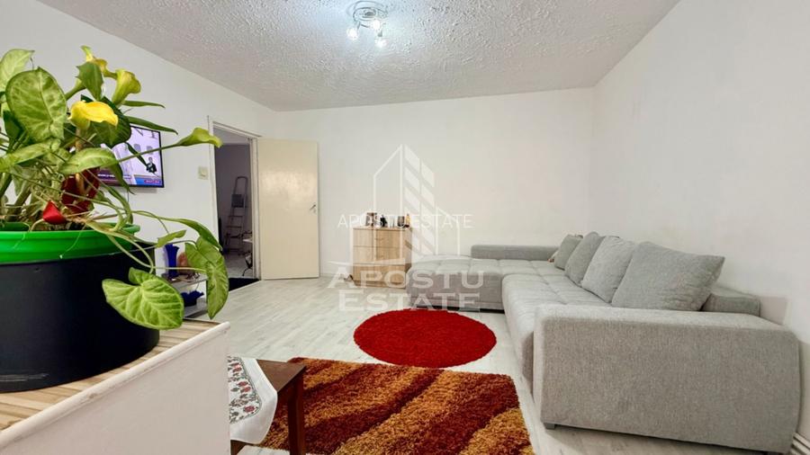 Apartament cu 3 camere, curte si boxa de vanzare, Zona Dorobantilor - 2