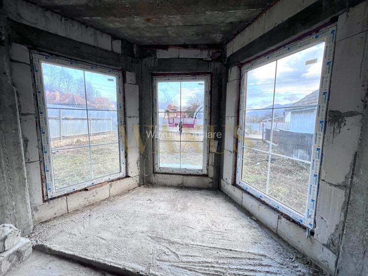 Vila de Vanzare in Iara / Zona Baisoara / 300 mp util /600 Mp teren  - 3