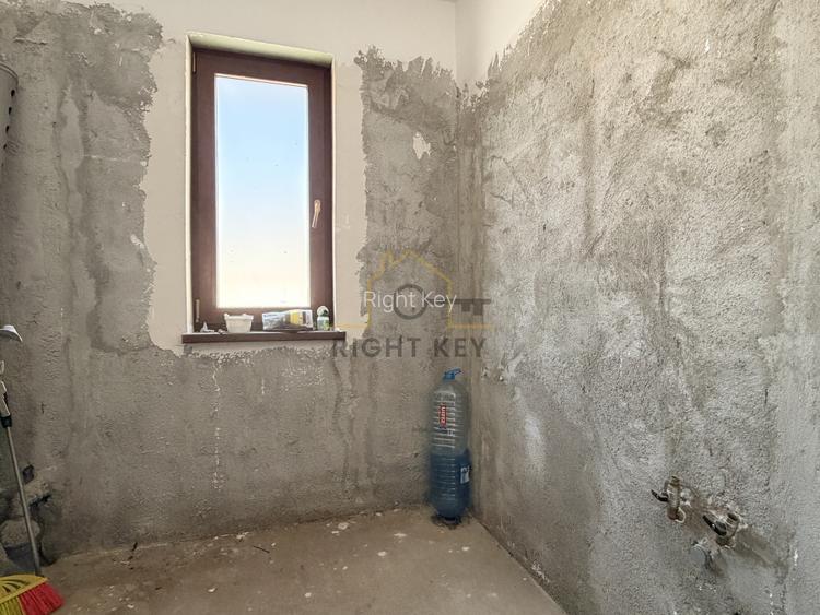 Oportunitate!Duplex 4 cam, 125mp, asfalt, toate utilitățile!Comision0% - 18