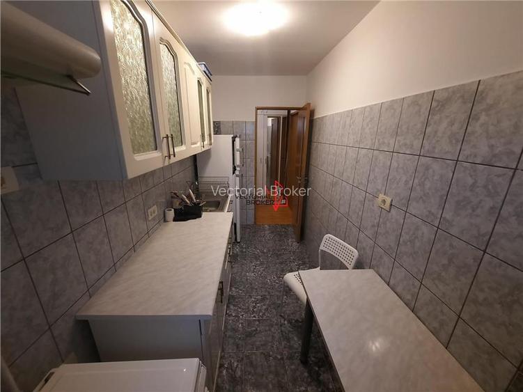 Garsoniera Decomandata, 35 mp, bloc mixt, Mobilata si Utilata Modern -  Metrou I - 11