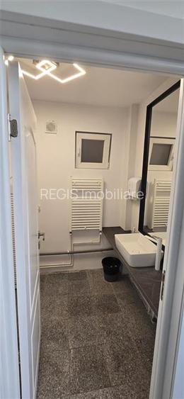 Spatiu comercial versatil intr - un imobil modern, Brasov - 15