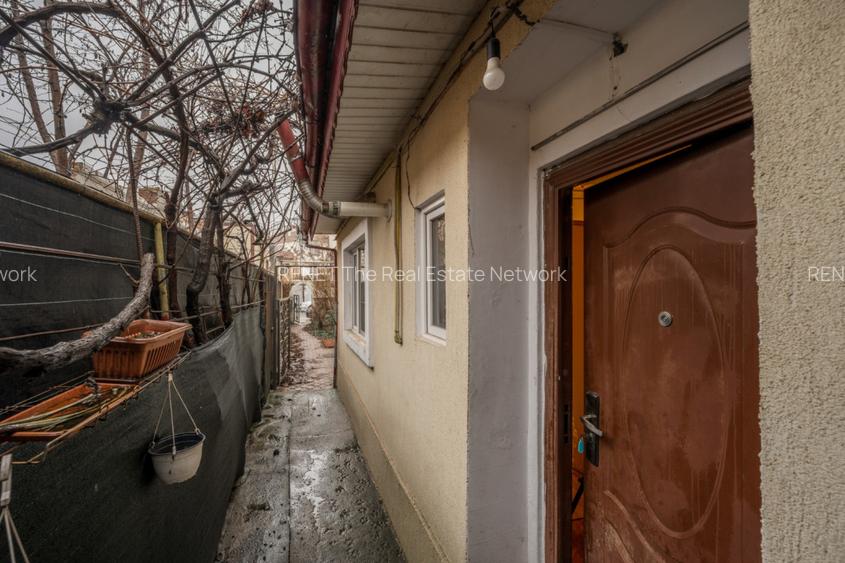 CAROL - REGINA MARIA, CASA 63 MP! - 12