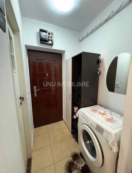 GAROSNIERA IN BAZA 3 - ETAJ 1 DIN 4 - BLOC DIN 1979 FARA RISC SEISMIC - RENOVATA - 2