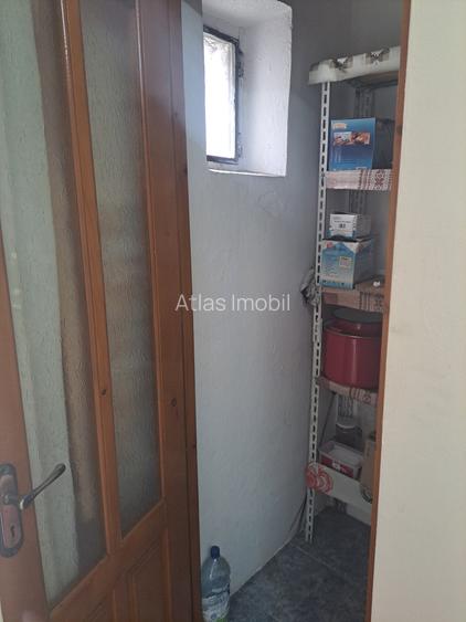 Apartament cu 3 camere,decomandat,parter inalt,zona Lama - 8