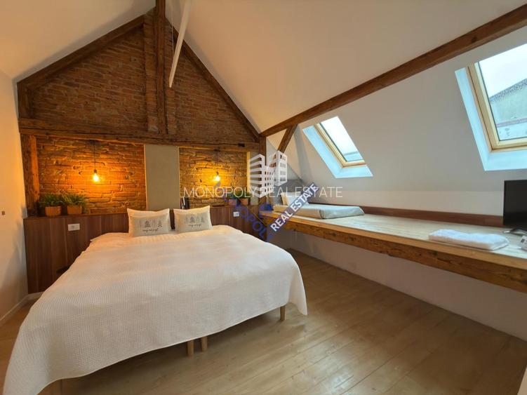 Garsonieră modernă de închiriat – Centrul Vechi Brașov, mansardă - 3
