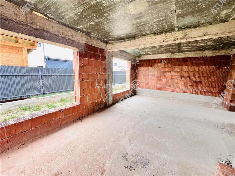 Casa cu 4 camere 2 bai si teren de 230 mp Selimbar - 2