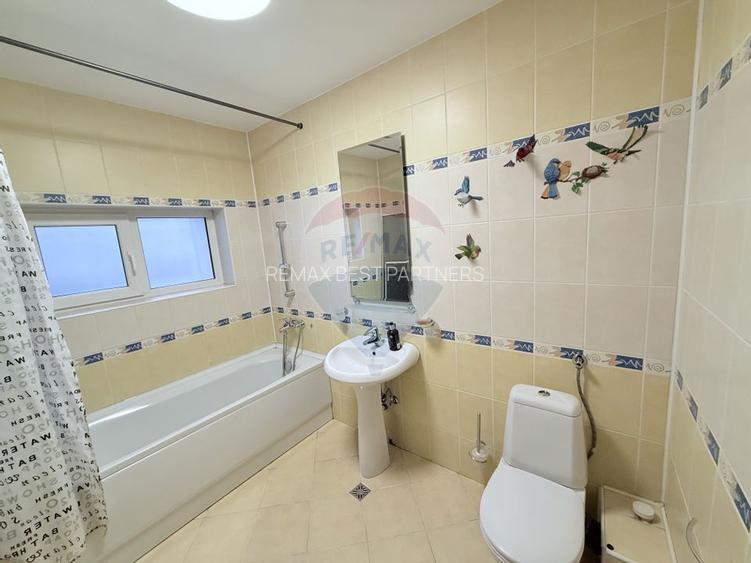 Casă / Vilă de închiriat în  Buna Ziua - 24