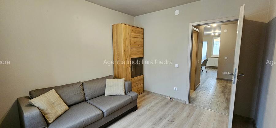 Inchiriez apartament de 3 camere situat central-G-ral Magheru, etaj 1 - 9