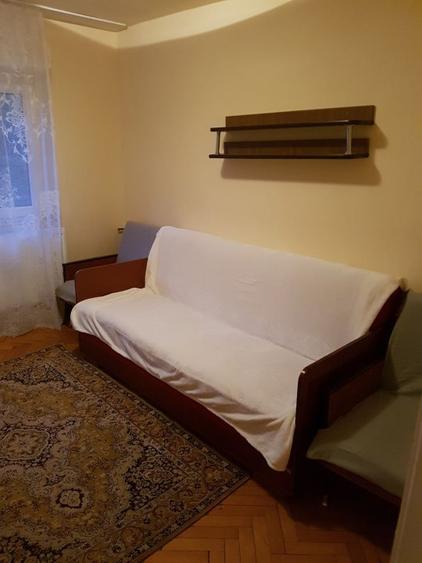 Apartament 3 camere cu centrala - zona Spitalul Judetean