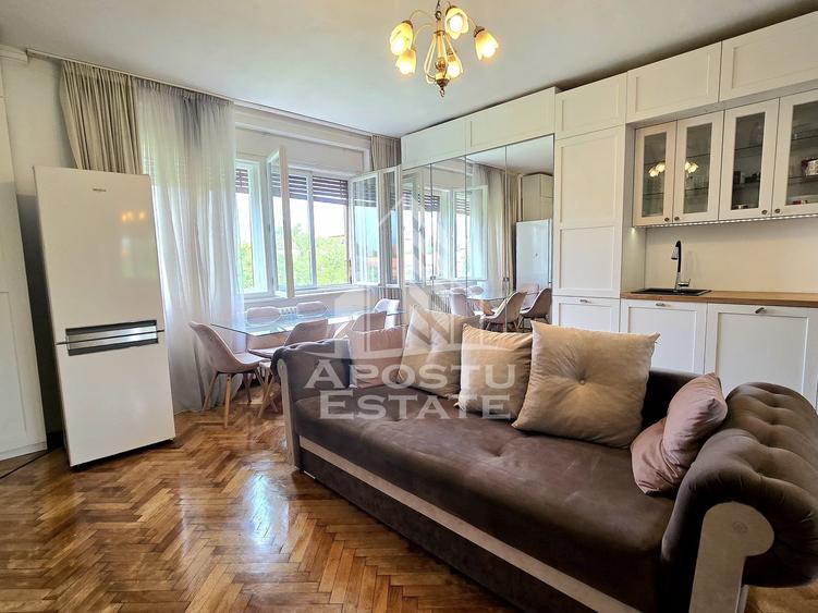 Apartament de vanzare cu 2 camere, renovat, zona centrala, Timisoara