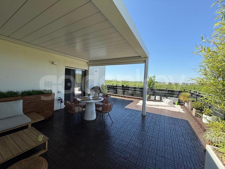 Apartament penthouse cu 3 camere in complex cu piscina si sala fitness