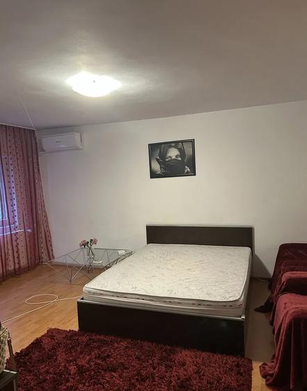 Garsonieră decomandată | 42 mp | Etaj 2 | Sector 4 | 400 €/lună