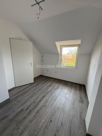 De vanzare Casa vila openspace P+M Relax naturi Mures trei insule Arad - 7