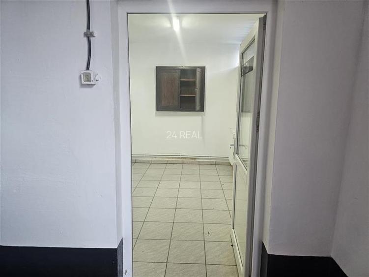 Hala de inchiriat - 12