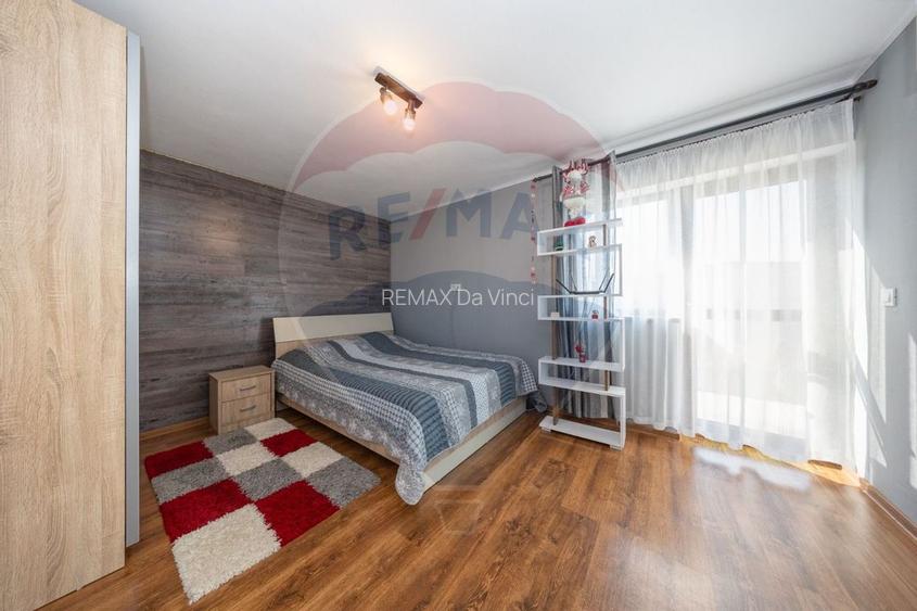 Casă de vânzare P+M - 19