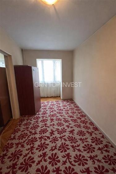 EXCLUSIVITATE - Apartament 2 camere balcon pivnita zona Sagului - 2