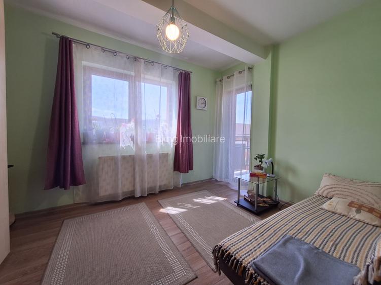 Apartament cu 3 camere, 53 mp, balcon, zona Stejarului - 7