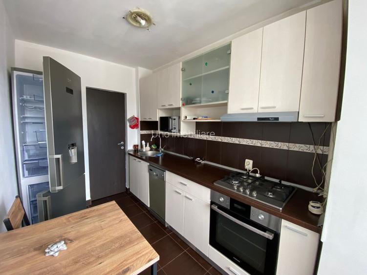 PIATA MUNCII , APARTAMENT 2 CAMERE INCHIRIERE,LOC PARCARE INCLUS - 3