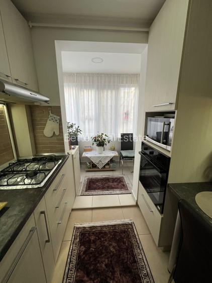 Apartament 2 camere decomandat, renovat, mobilat și utilat, 3 min de metrou,SEC3 - 9